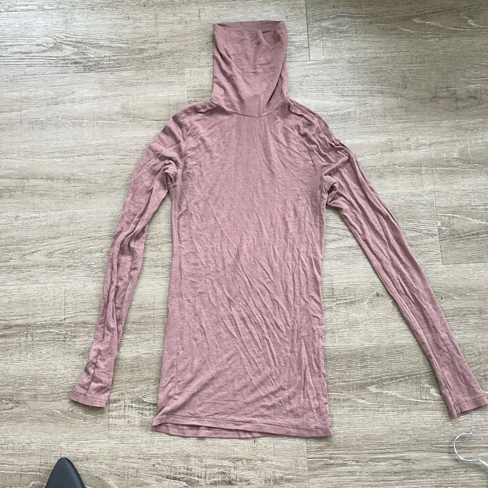 Aritzia Wilfred Turtleneck